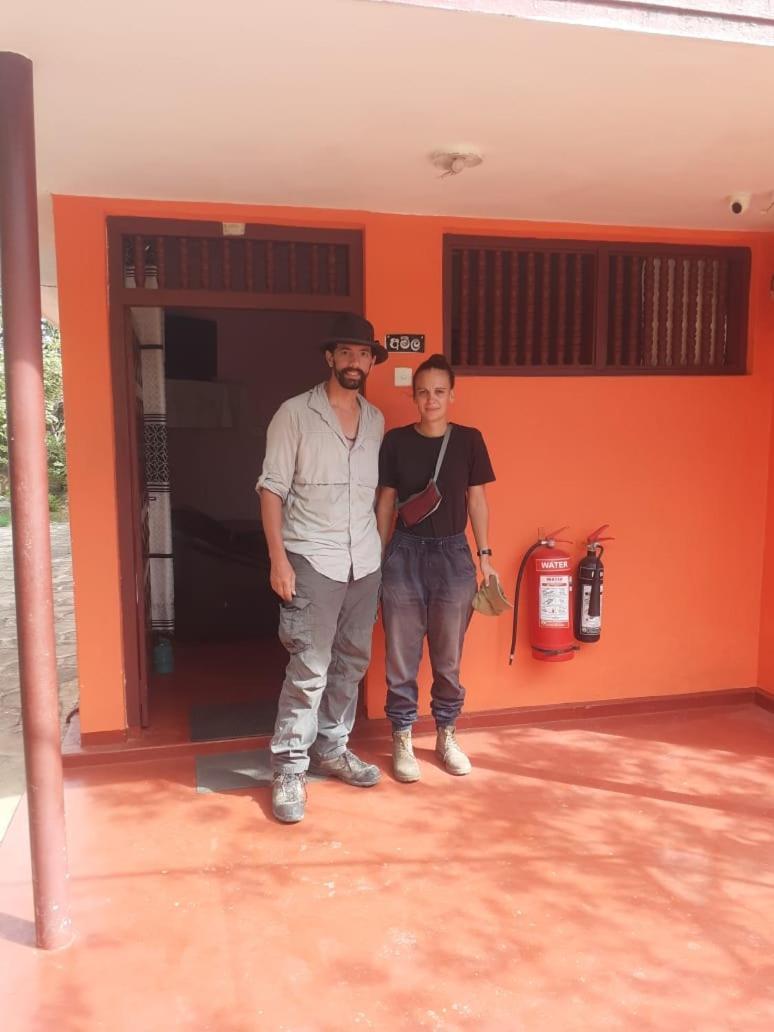 Amila Guest Hotel Trincomalee Værelse billede