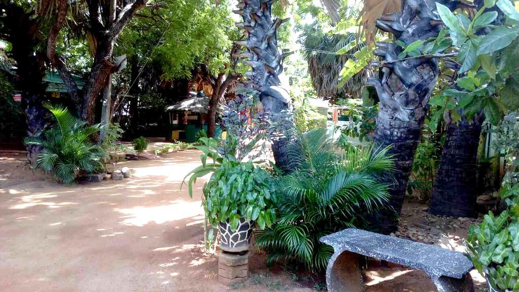 Amila Guest Hotel Trincomalee Eksteriør billede